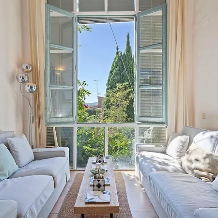 Encantadora Casa En *