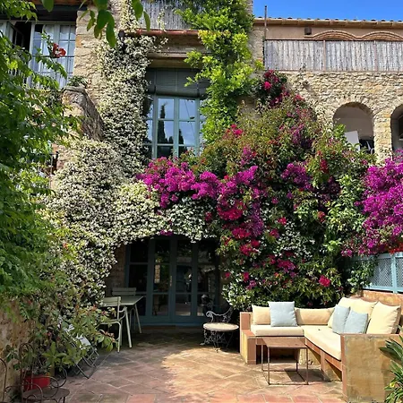 ¡vistas Al Castillo Casa Con Piscina En El Centro Casa de vacances
